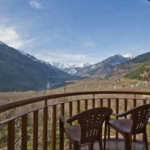Sarthak Resorts-Reside In Nature With Best View, 9 Kms From Mall Road Manali